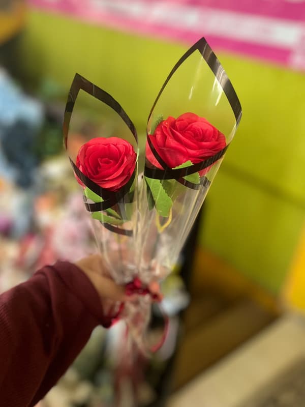 Single Roses (artificial flower)